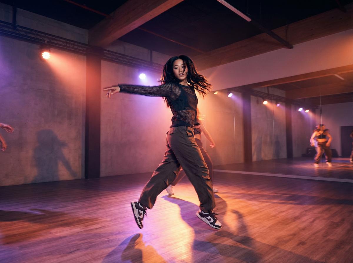 母狗官网舞蹈MV视频